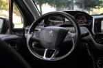 peugeot-208-2017-gasolina-1199cc