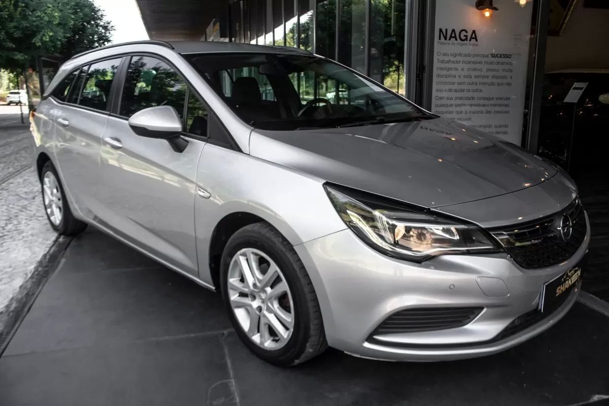 opel-astra-2018-diesel-1598cc