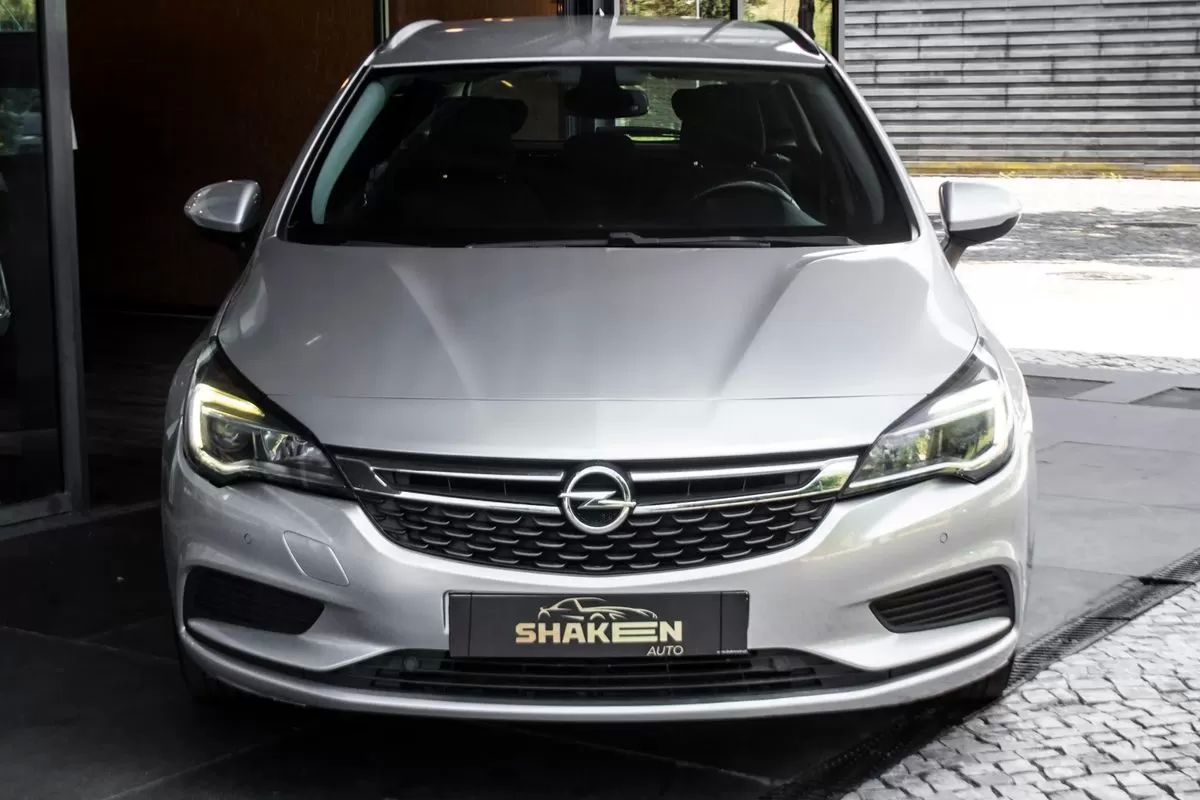 opel-astra-2018-diesel-1598cc