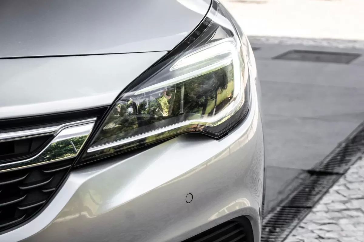 opel-astra-2018-diesel-1598cc