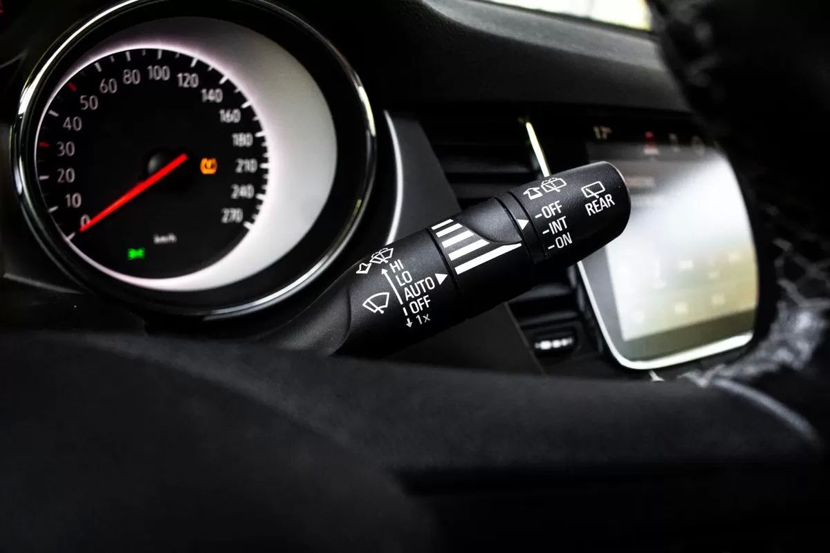 opel-astra-2018-diesel-1598cc
