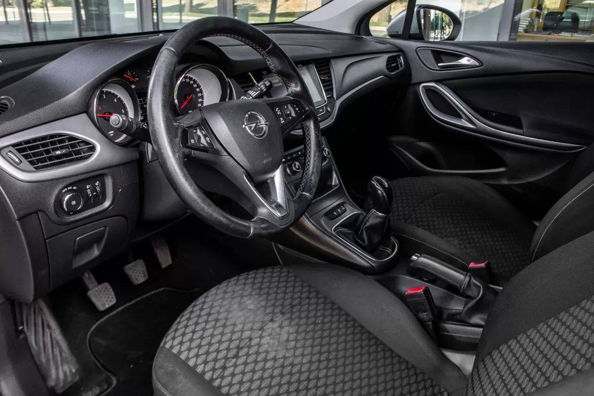 opel-astra-2018-diesel-1598cc