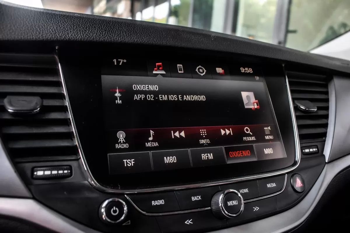 opel-astra-2018-diesel-1598cc