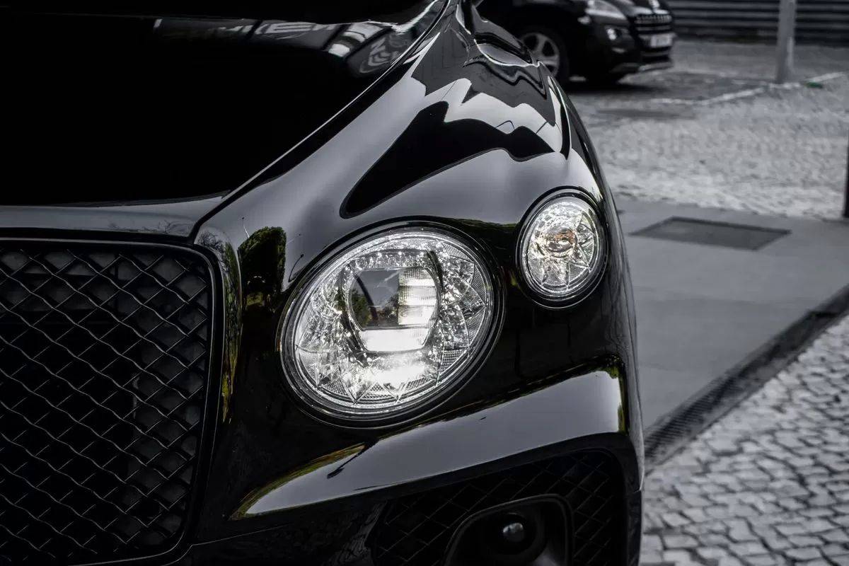 bentley-bentayga-2022-hibrido-2995cc