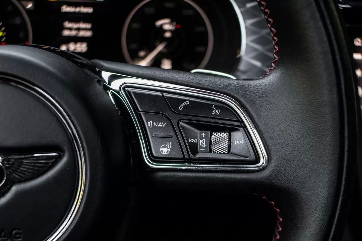 bentley-bentayga-2022-hibrido-2995cc