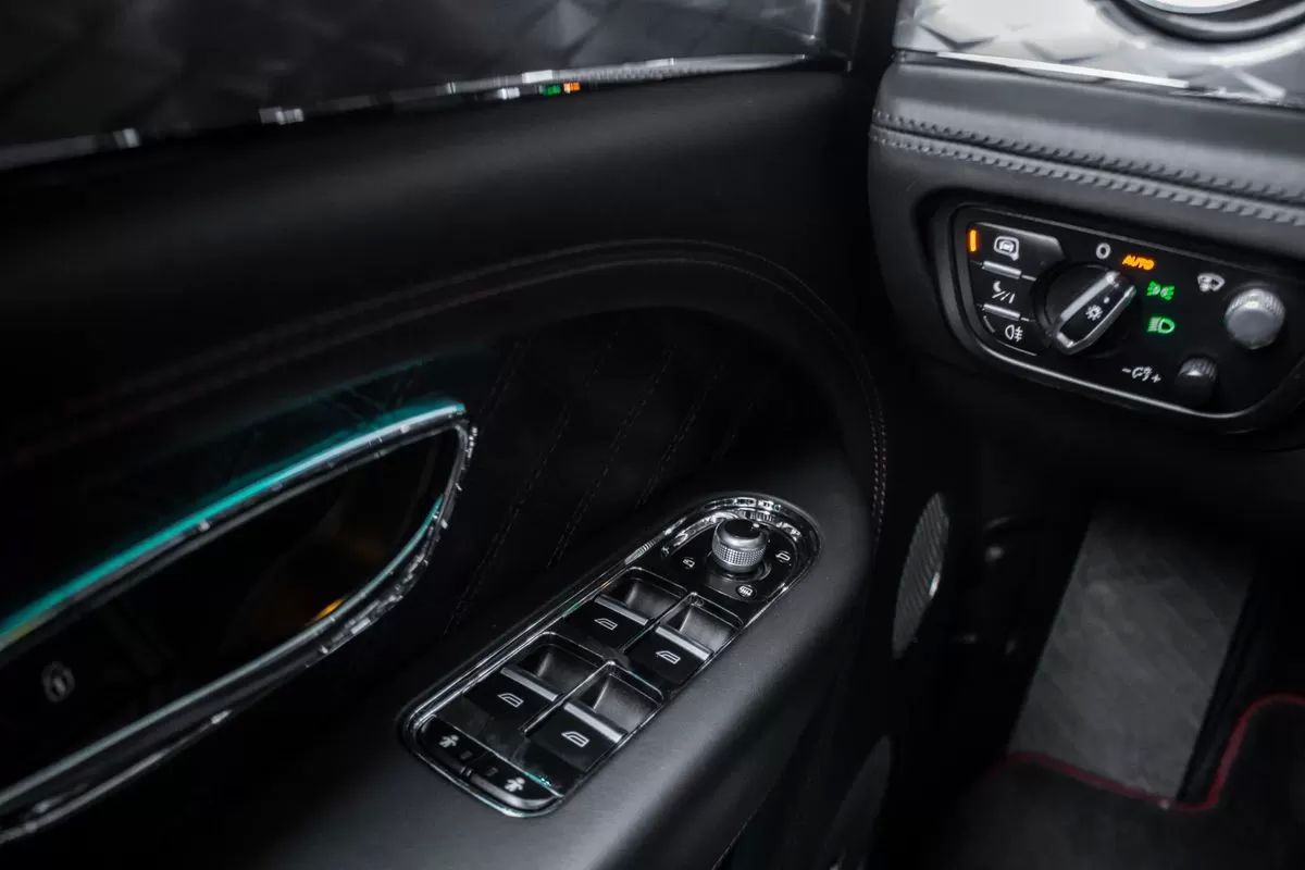 bentley-bentayga-2022-hibrido-2995cc