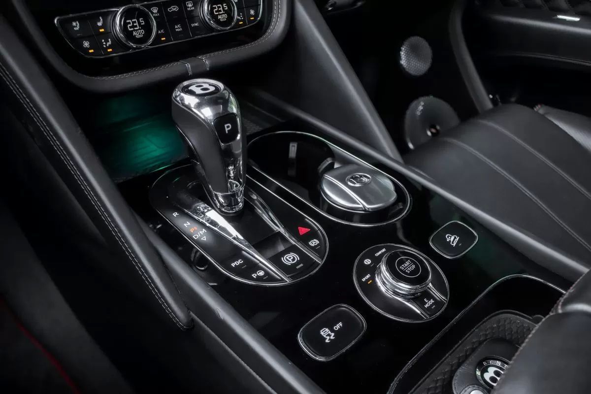 bentley-bentayga-2022-hibrido-2995cc