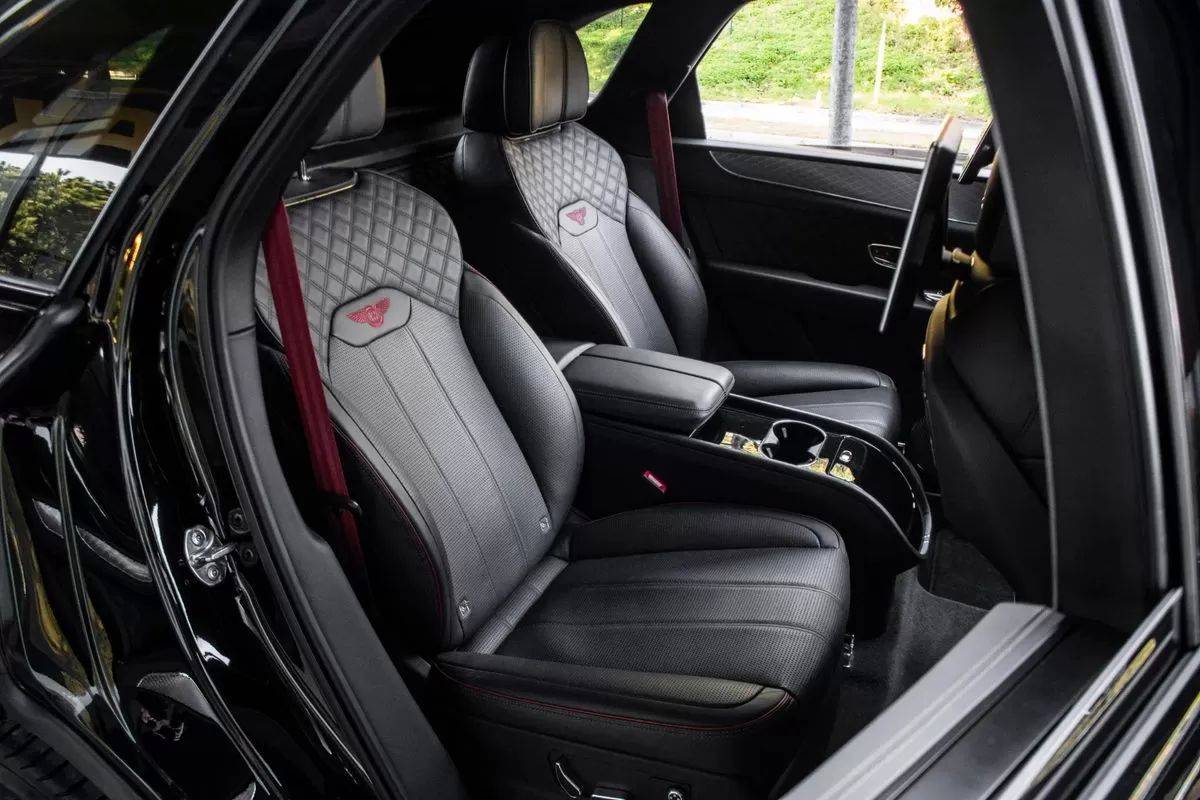 bentley-bentayga-2022-hibrido-2995cc