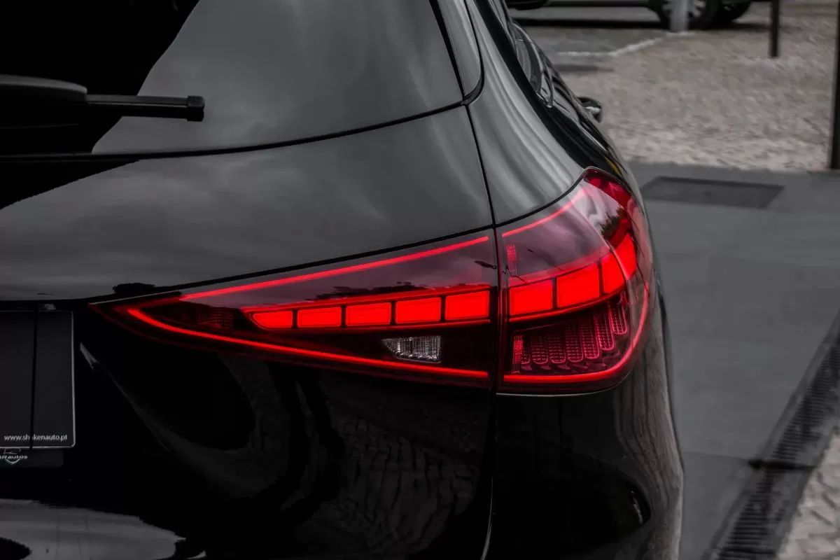 mercedes-benz-classe-c-2023-hibrido-1999cc