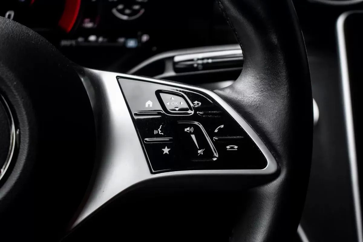 mercedes-benz-classe-c-2023-hibrido-1999cc