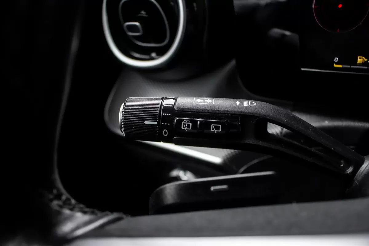 mercedes-benz-classe-c-2023-hibrido-1999cc