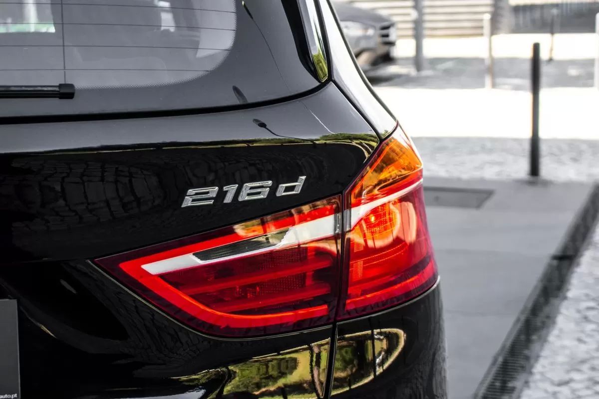 bmw-serie-2-2017-diesel-1496cc
