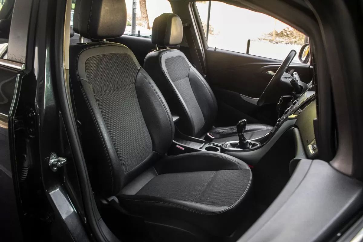 opel-astra-sport-tourer-2013-diesel-1248cc
