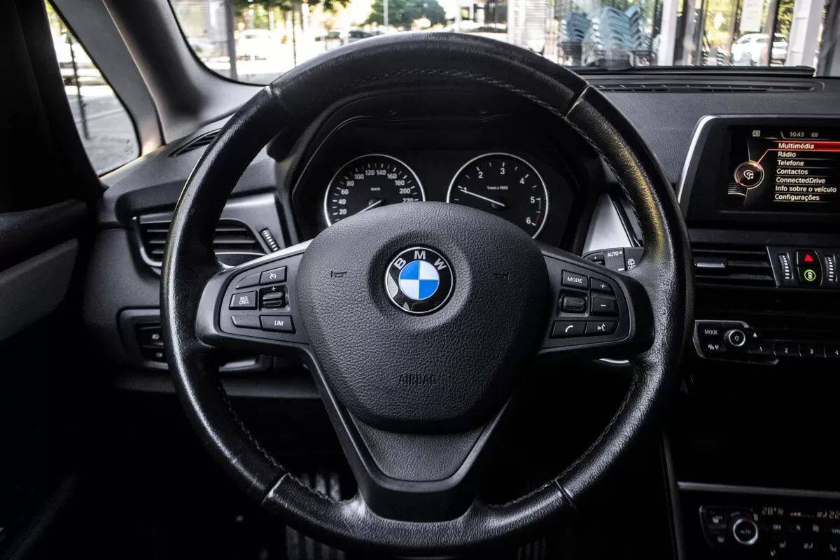 bmw-serie-2-2016-diesel-1496cc