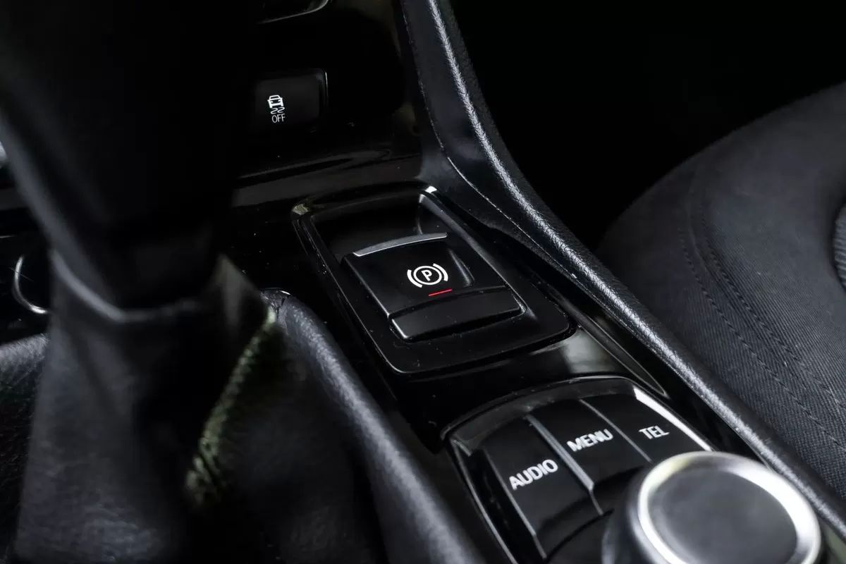 bmw-serie-2-2016-diesel-1496cc