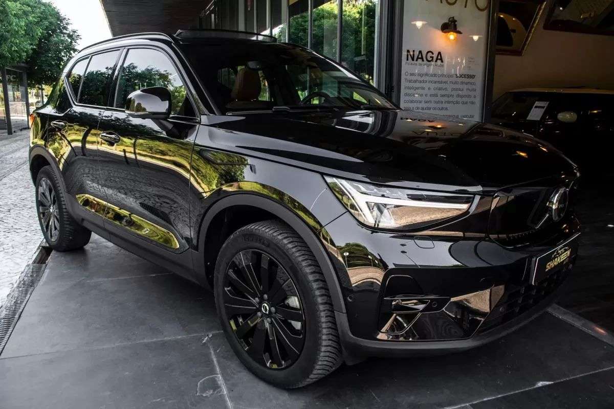 volvo-xc40-2023-eletrico-0cc