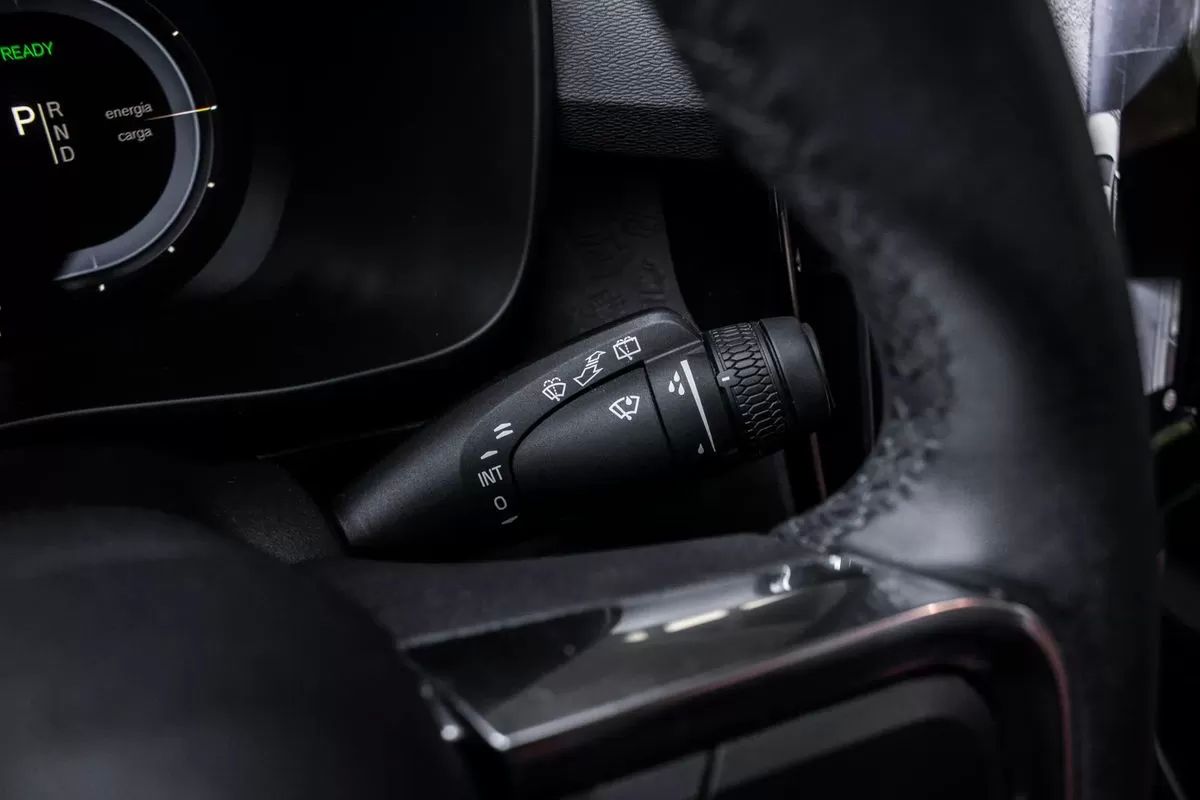 volvo-xc40-2023-eletrico-0cc