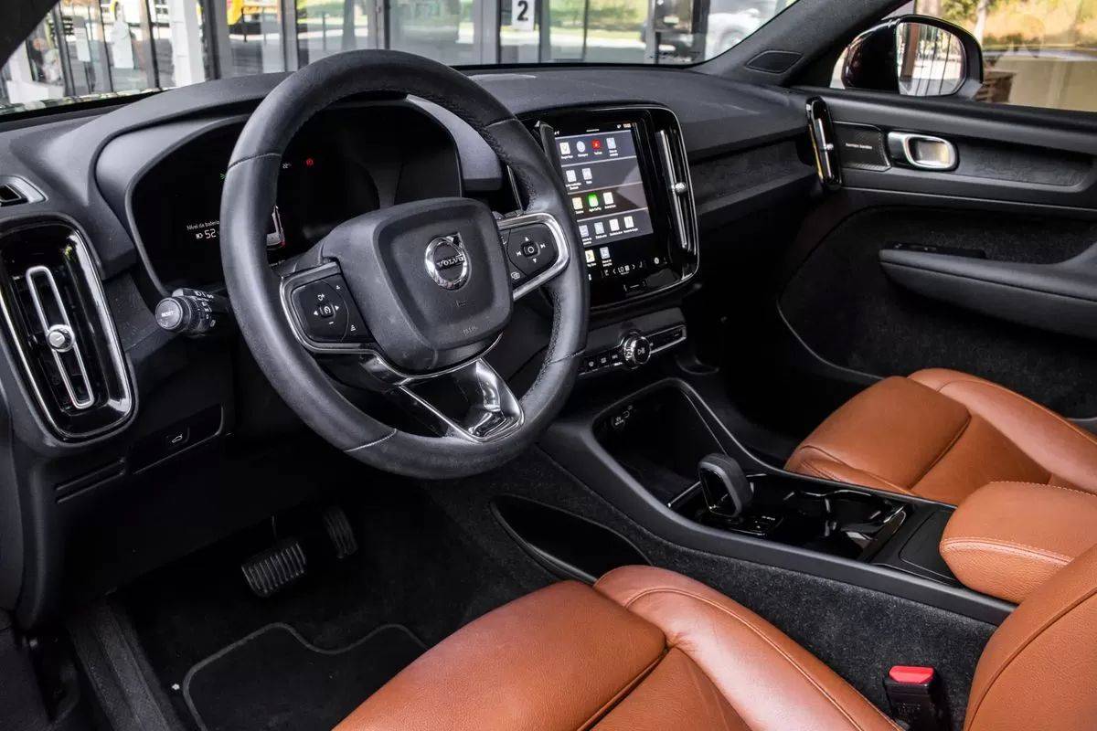volvo-xc40-2023-eletrico-0cc