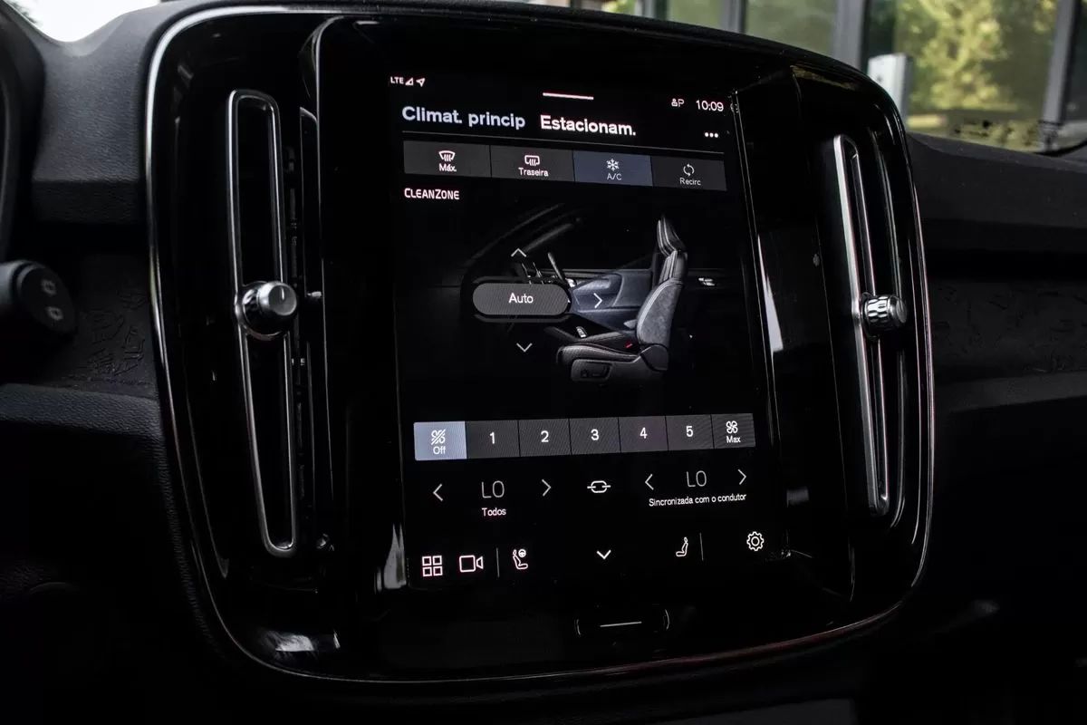 volvo-xc40-2023-eletrico-0cc