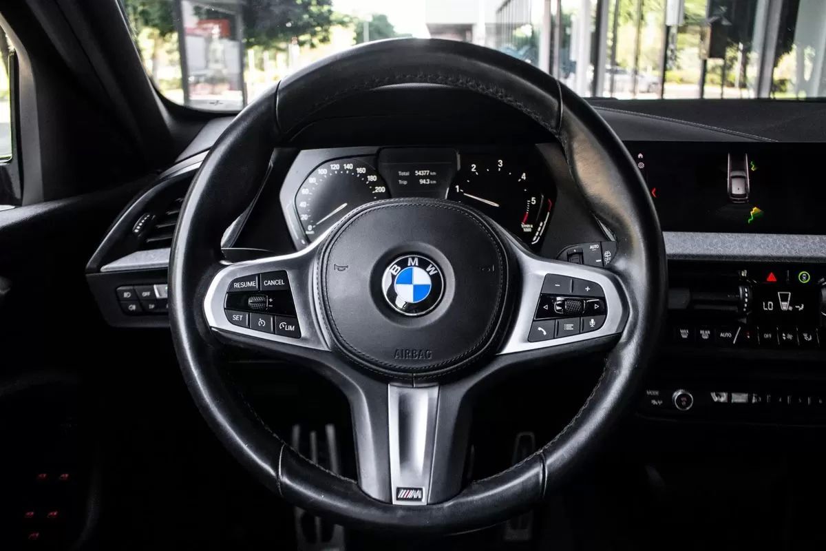bmw-serie-1-2021-diesel-1496cc