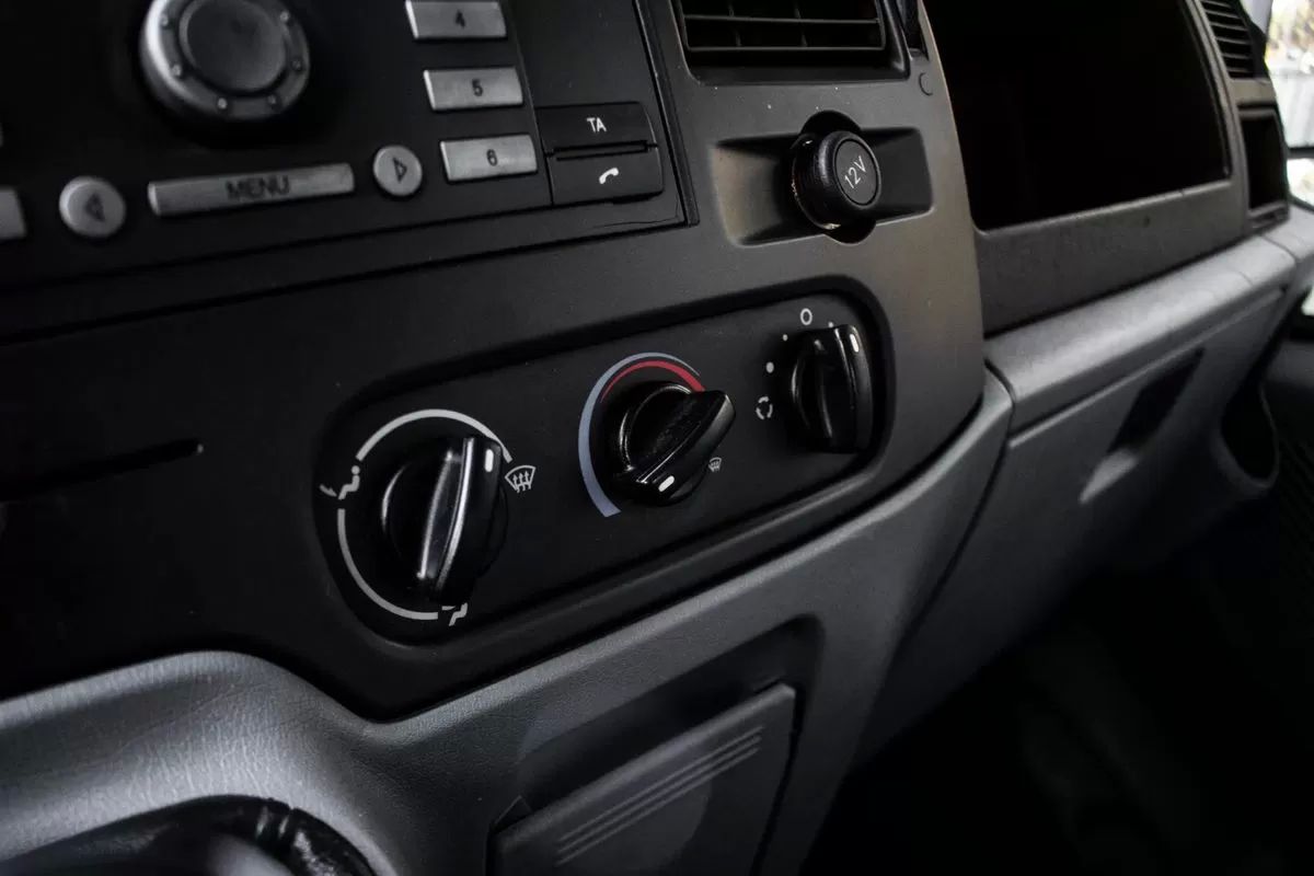 ford-transit-2008-diesel-2402cc