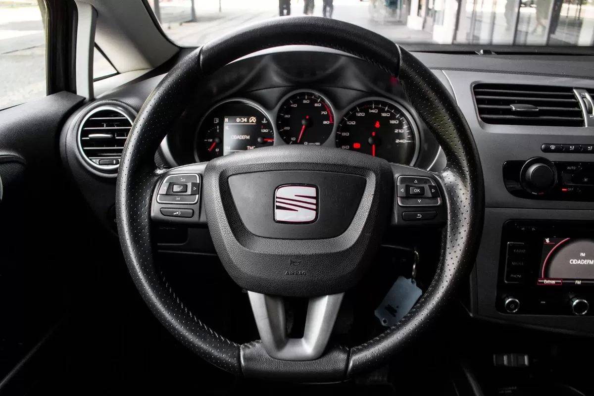 seat-leon-2013-gasolina-1197cc
