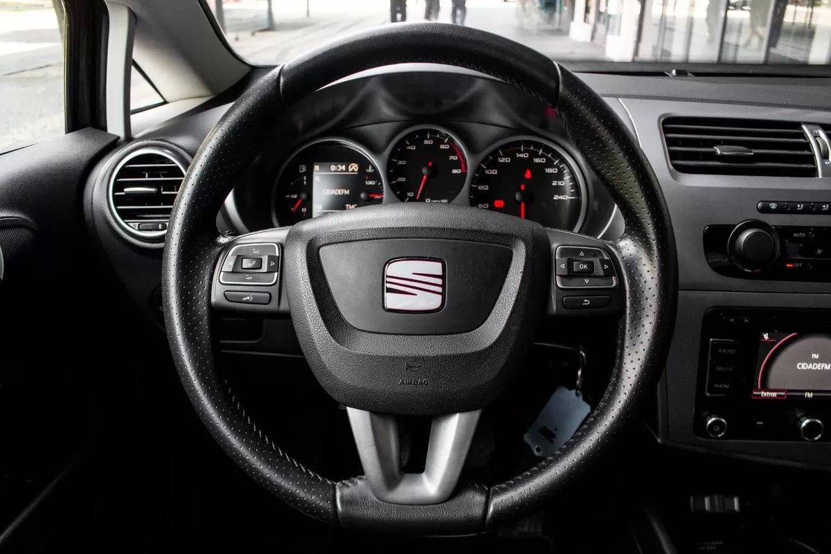 seat-leon-2013-gasolina-1197cc