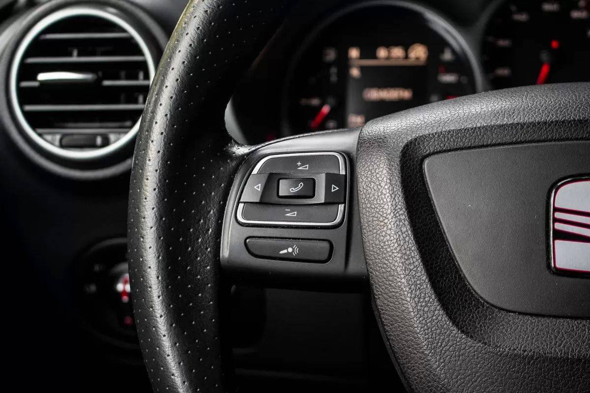 seat-leon-2013-gasolina-1197cc