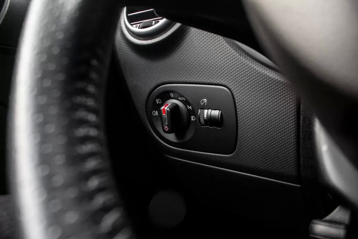 seat-leon-2013-gasolina-1197cc