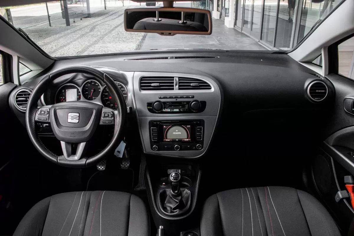 seat-leon-2013-gasolina-1197cc