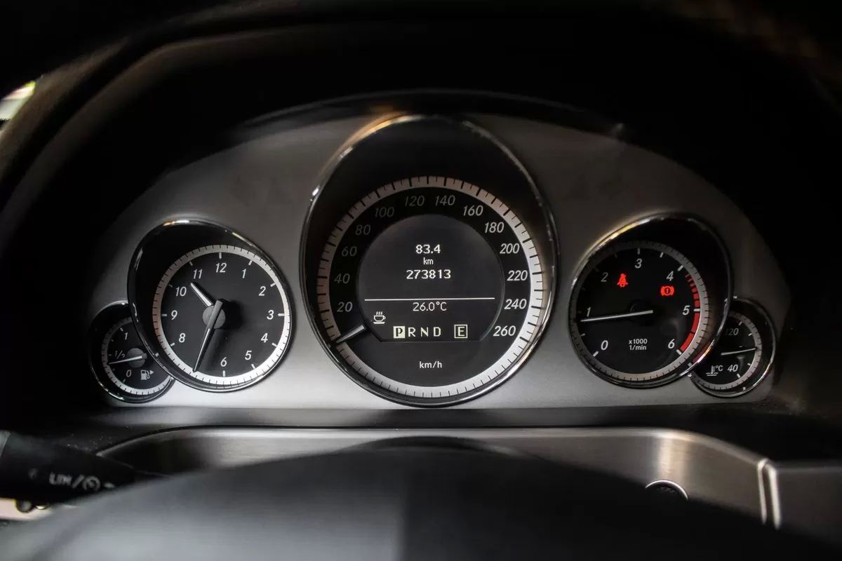 mercedes-benz-classe-e-2010-diesel-2143cc