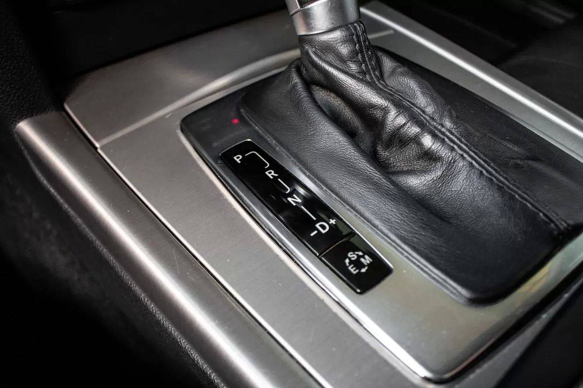 mercedes-benz-classe-e-2010-diesel-2143cc