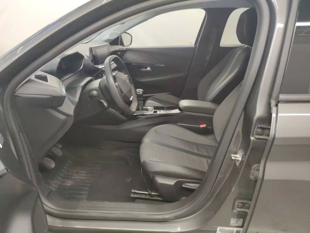 peugeot-208-2023-diesel-1499cc