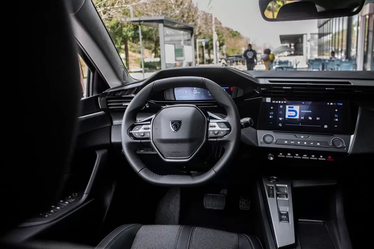 peugeot-e-308-2024-eletrico-0cc