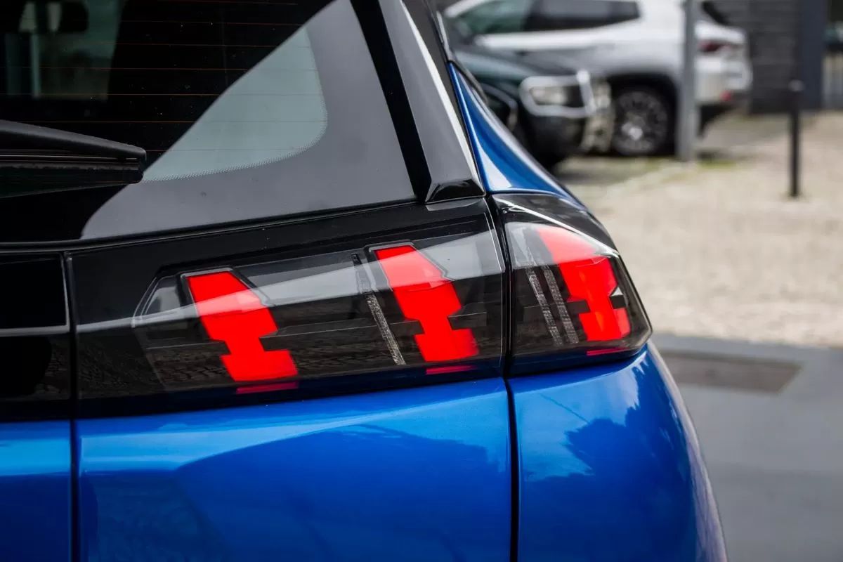peugeot-2008-2020-gasolina-1199cc