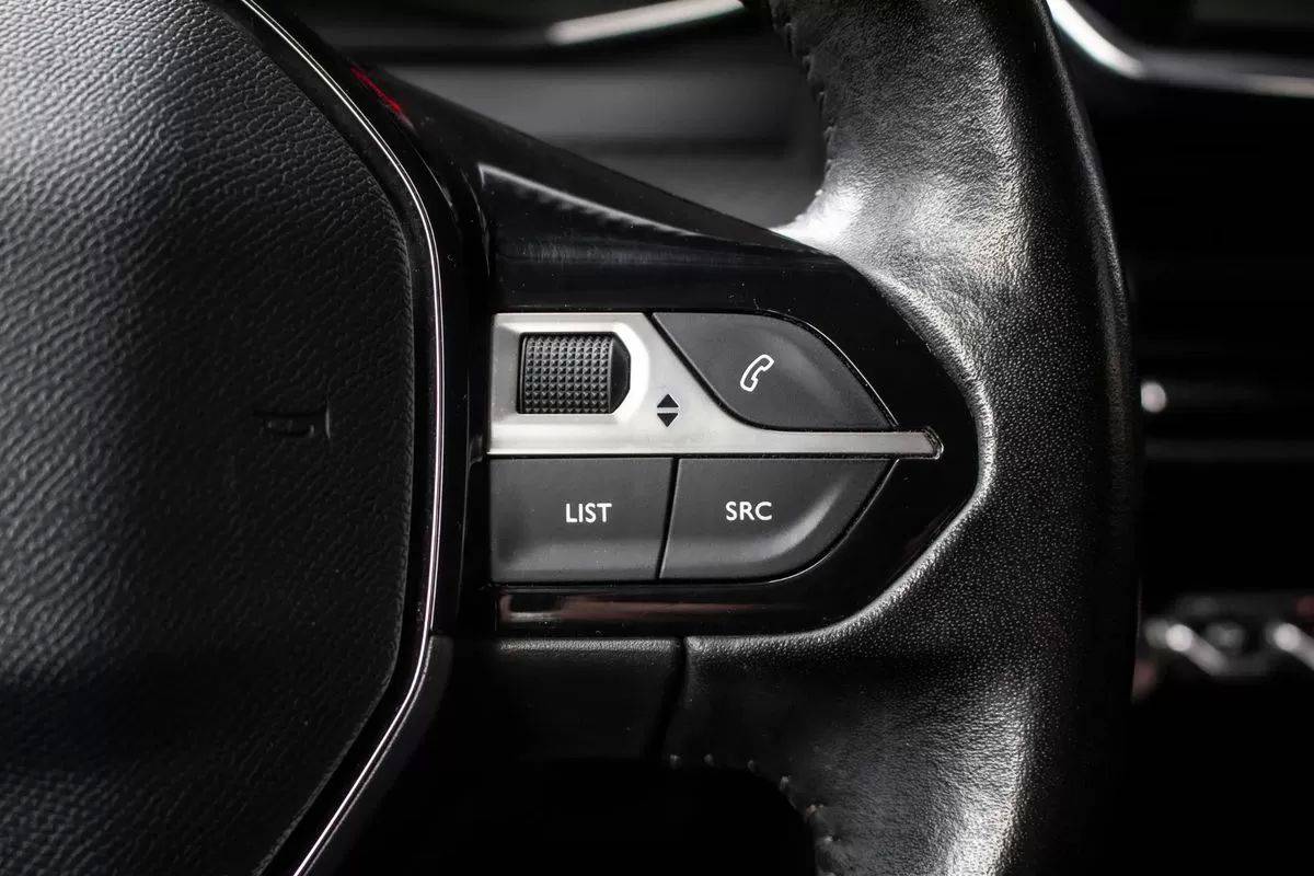 peugeot-2008-2020-gasolina-1199cc