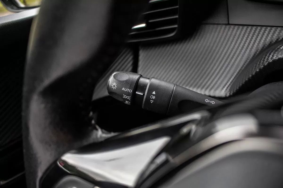 peugeot-2008-2020-gasolina-1199cc
