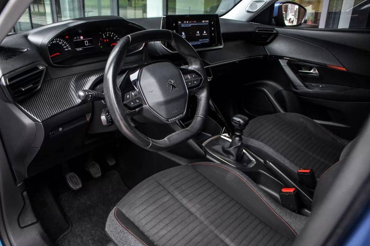 peugeot-2008-2020-gasolina-1199cc