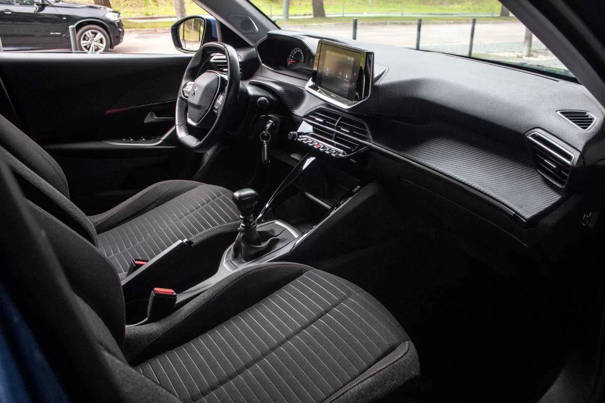 peugeot-2008-2020-gasolina-1199cc