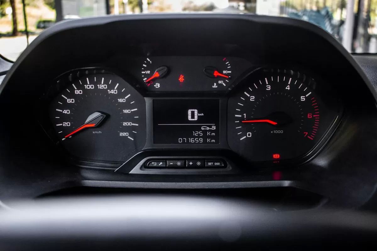 peugeot-partner-2021-diesel-1499cc