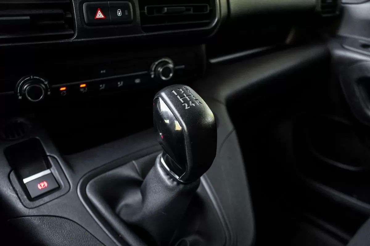 peugeot-partner-2021-diesel-1499cc