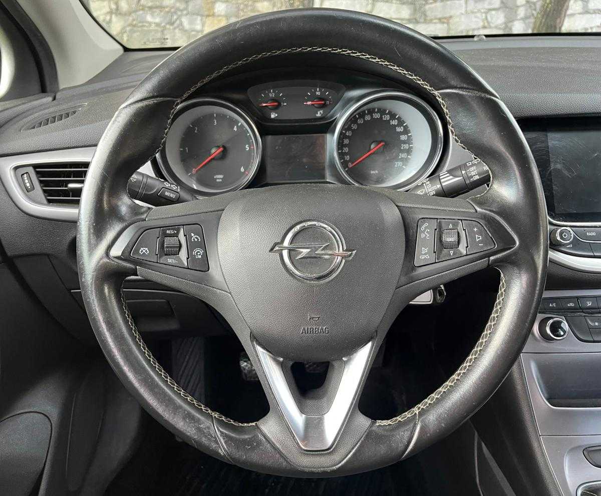 opel-astra-2017-diesel-1598cc