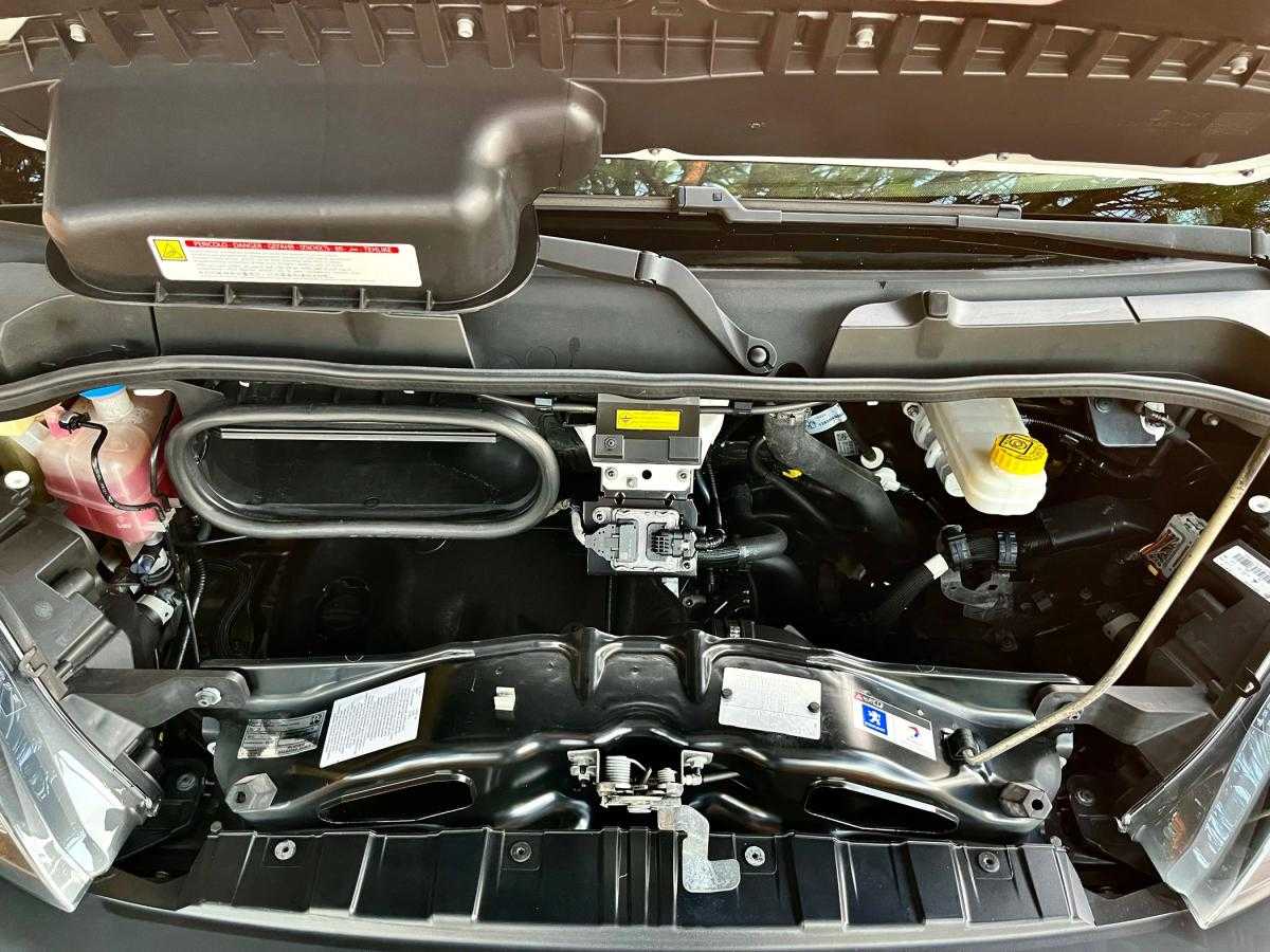 peugeot-boxer-2021-diesel-2179cc