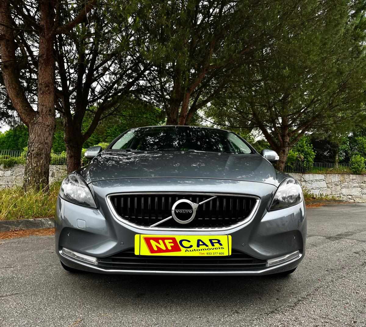 volvo-v40-2016-diesel-1969cc