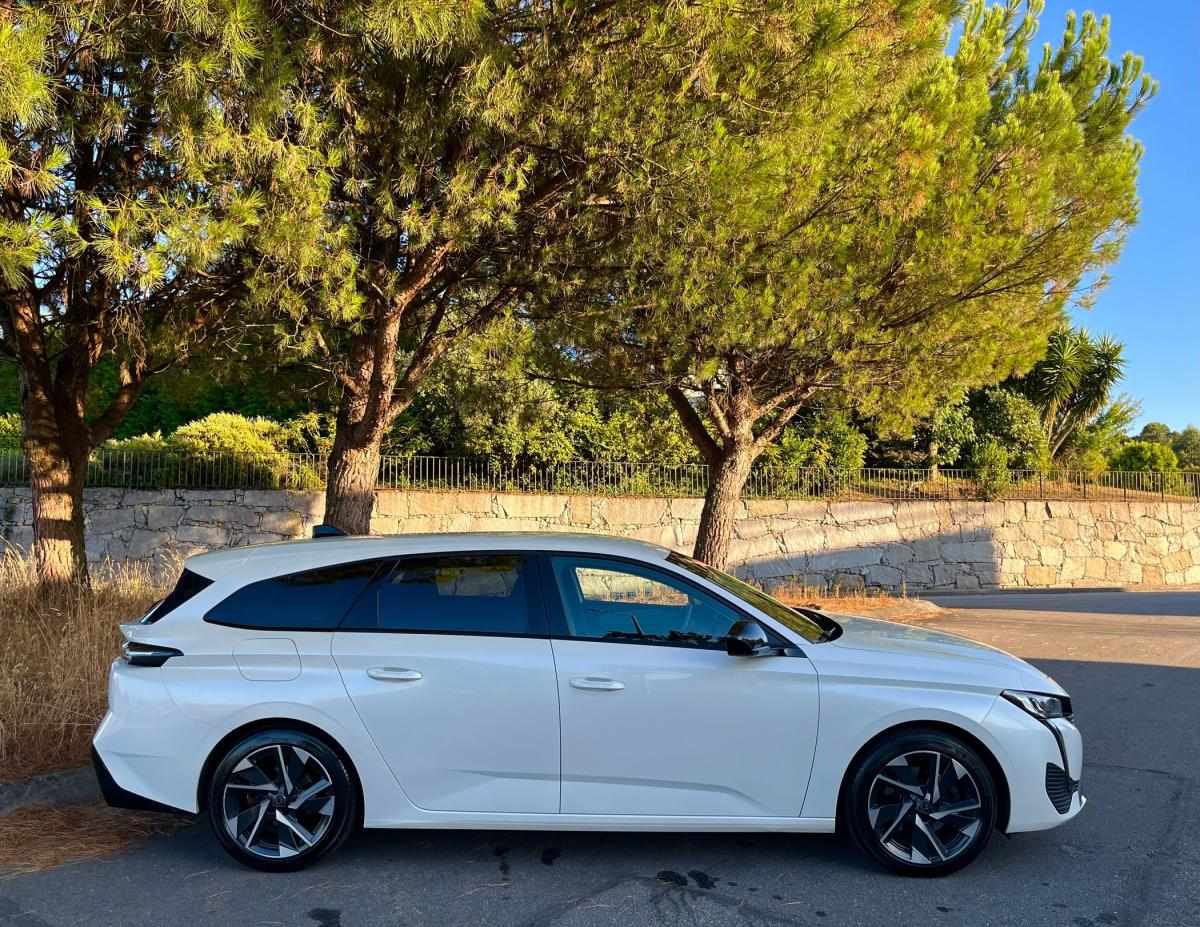 peugeot-308-sw-2022-diesel-1499cc