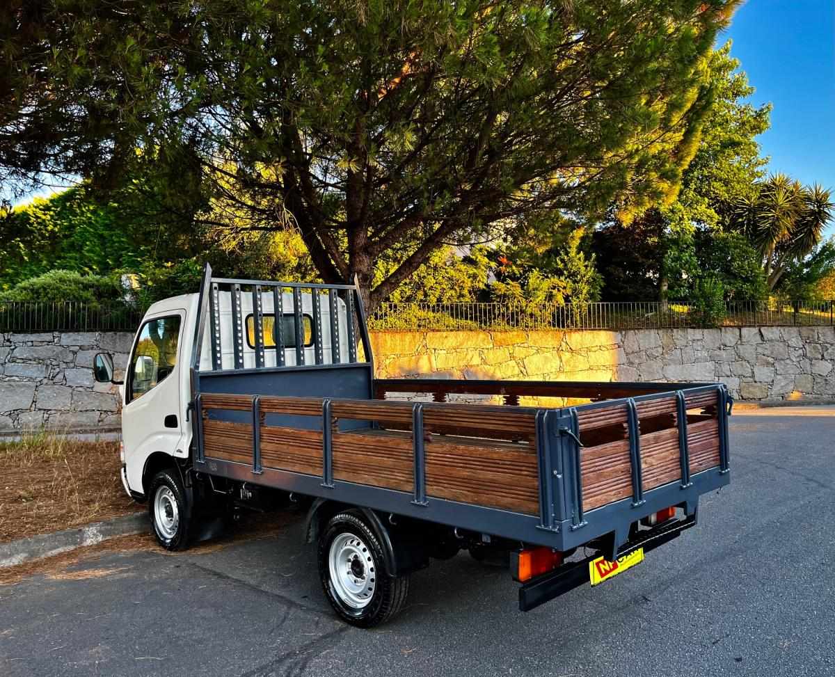 toyota-dyna-2002-diesel-2494cc