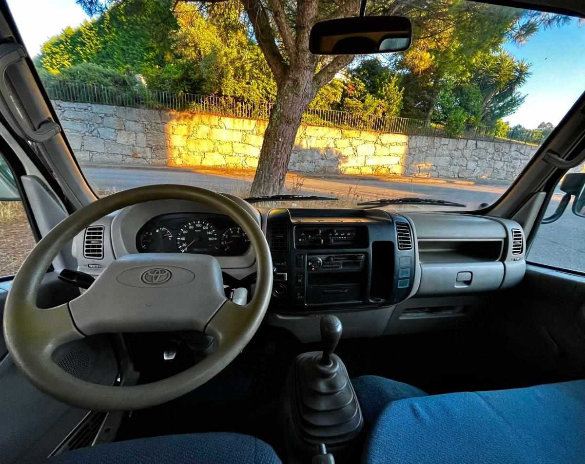 toyota-dyna-2002-diesel-2494cc