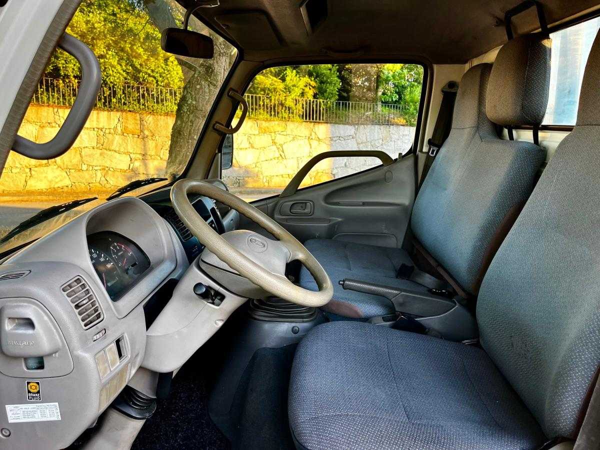 toyota-dyna-2002-diesel-2494cc