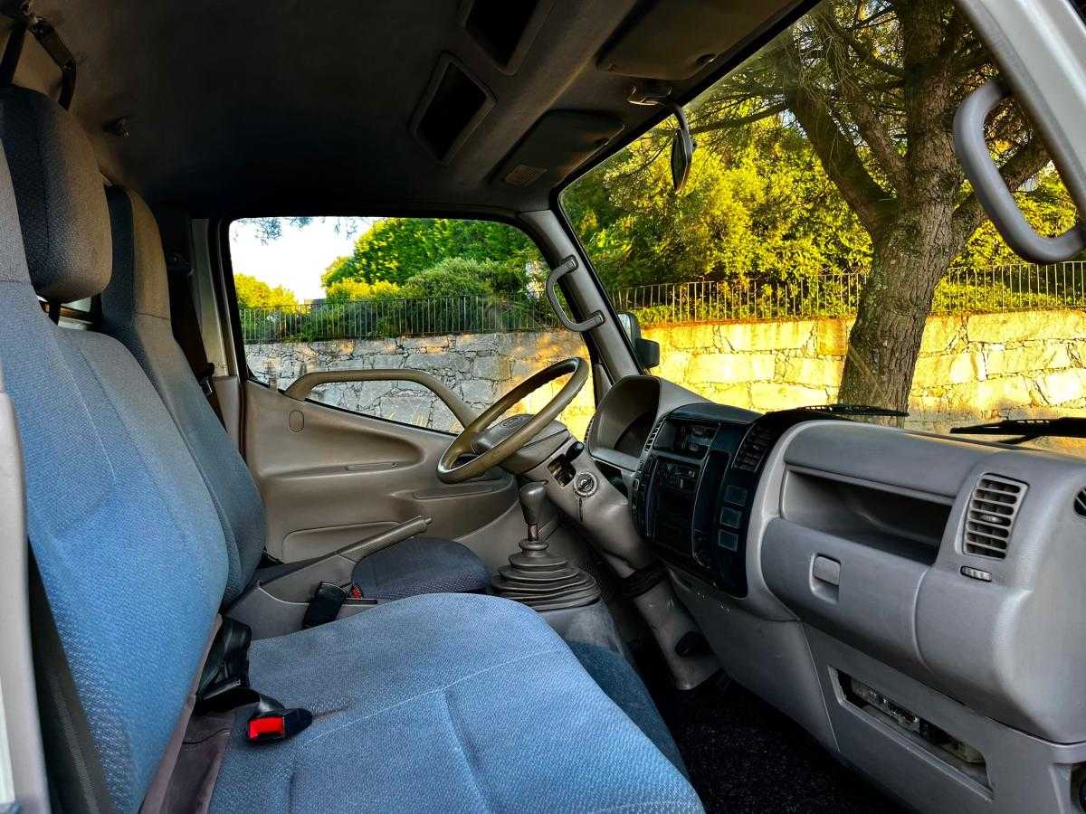 toyota-dyna-2002-diesel-2494cc