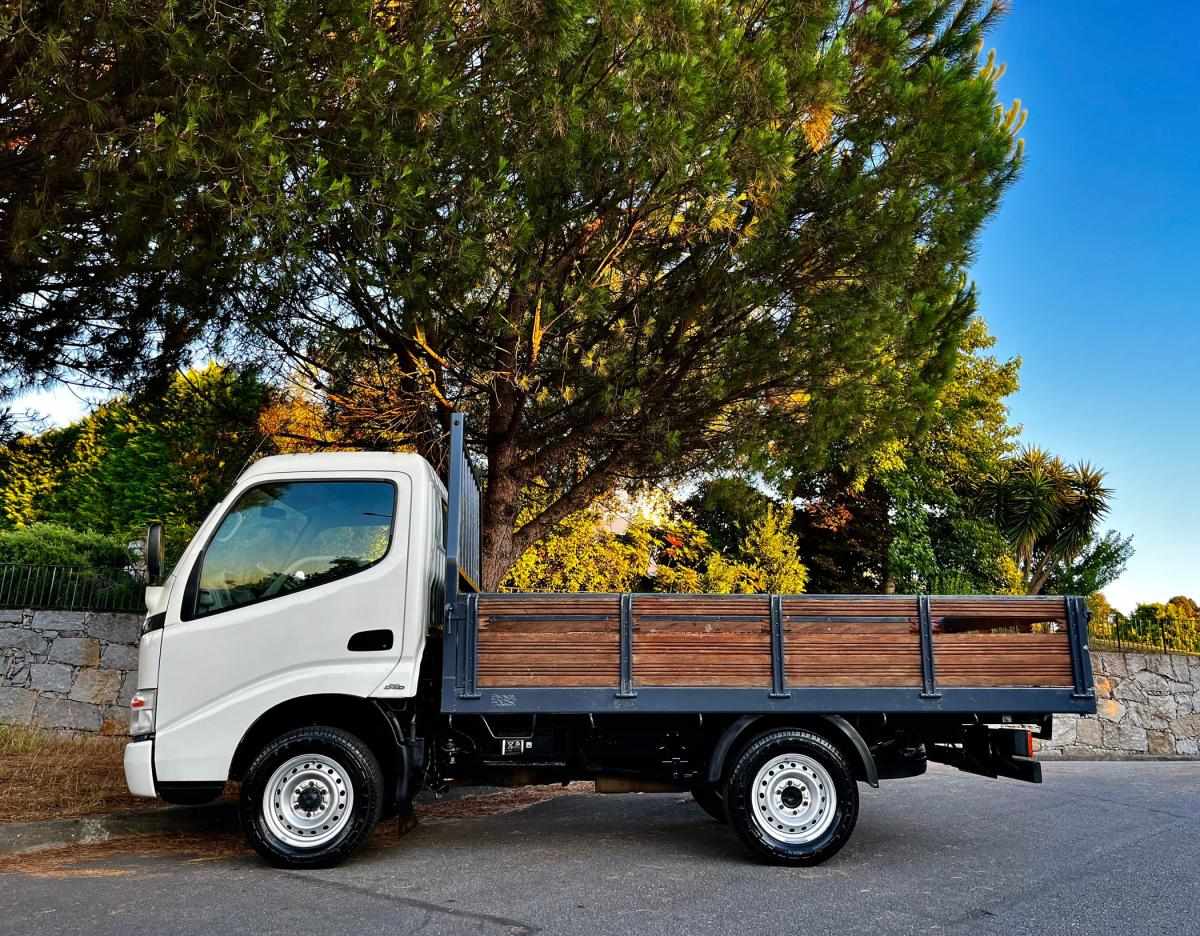 toyota-dyna-2002-diesel-2494cc